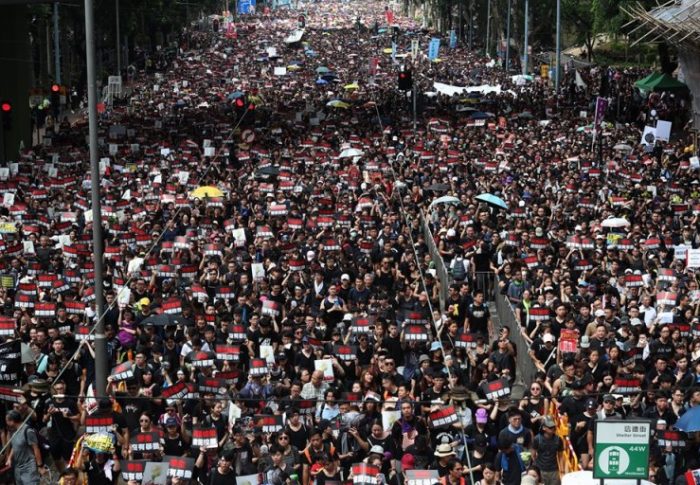 Hong Kong di persimpangan kritikal