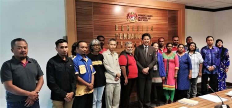 5 isu pekerja kontrak di sekolah kerajaan dibangkitkan dalam pertemuan dengan KPM
